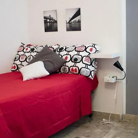 Kamchu Apartments: Viale Libia Guest house Rome