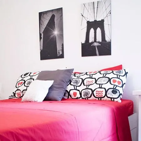 Kamchu Apartments: Viale Libia Guest house Rome