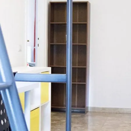 Kamchu Apartments: Viale Libia *