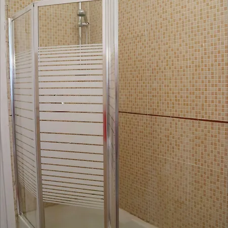 Kamchu Apartments: Viale Libia